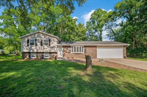 1523 Balmoral Lane