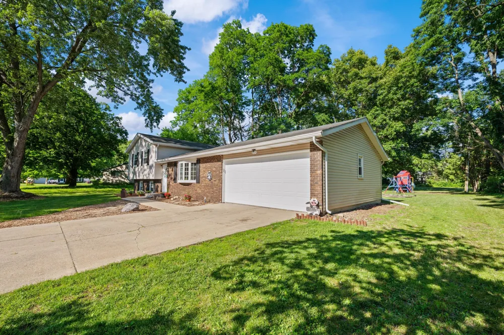 1523 Balmoral Lane Niles, MI 49120