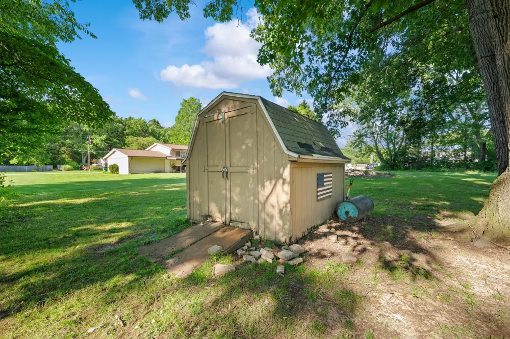 1523 Balmoral Lane Niles, MI 49120