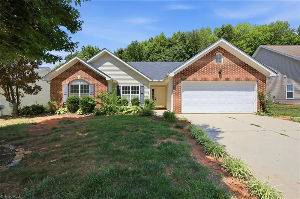 514 Walnut Crossing Drive Whitsett, NC 27377