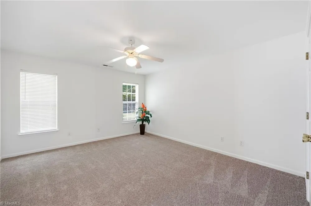 514 Walnut Crossing Drive Whitsett, NC 27377