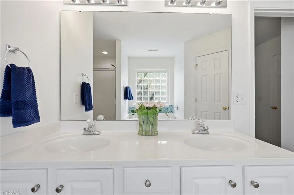 514 Walnut Crossing Drive Whitsett, NC 27377