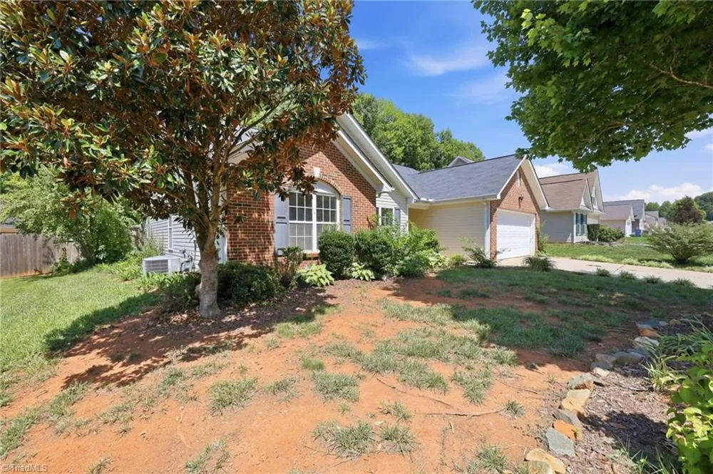 514 Walnut Crossing Drive Whitsett, NC 27377