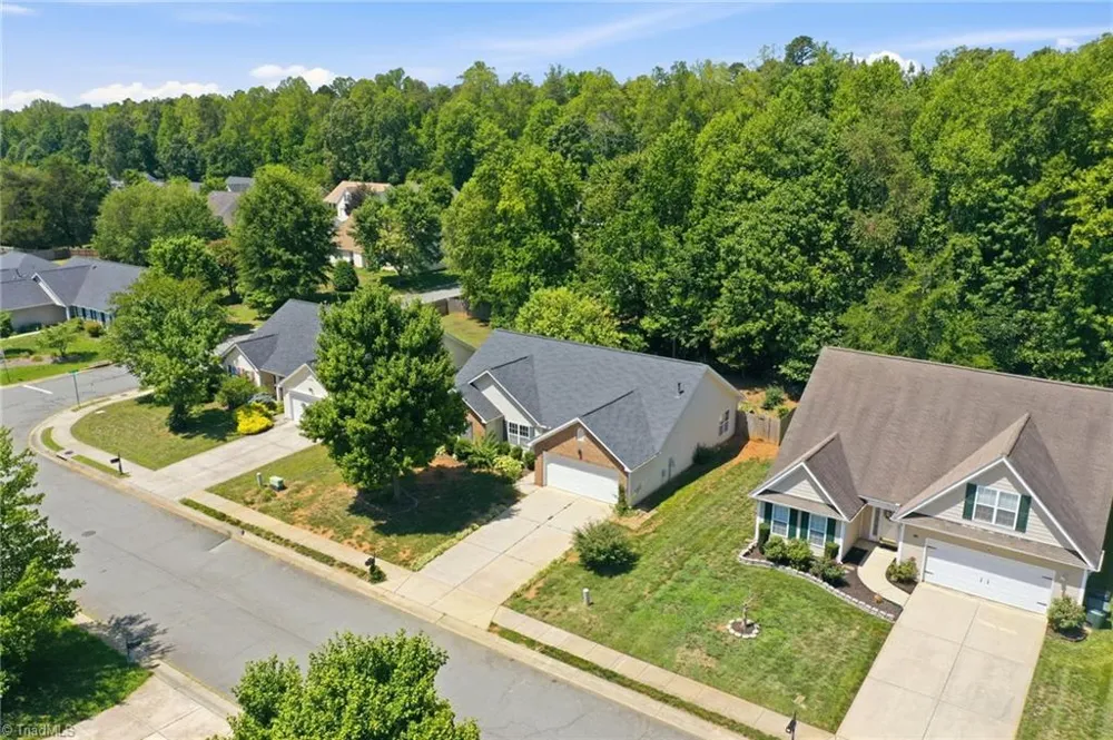 514 Walnut Crossing Drive Whitsett, NC 27377