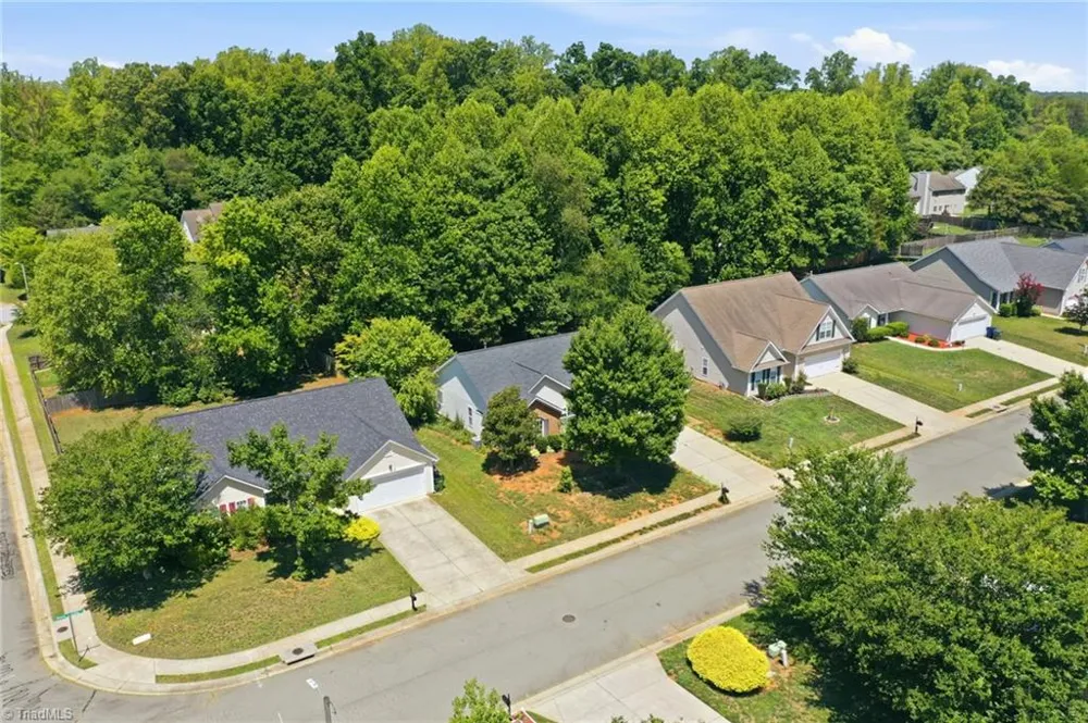 514 Walnut Crossing Drive Whitsett, NC 27377