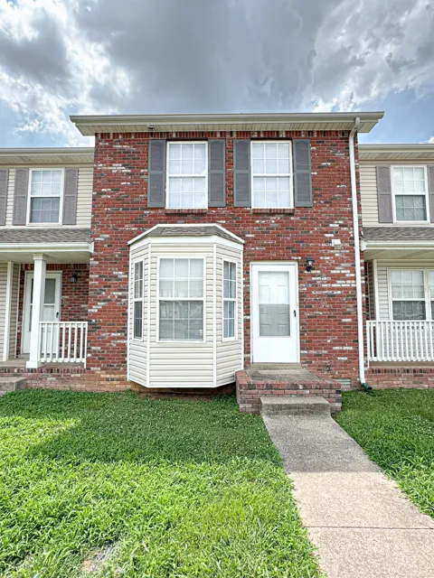 201 Tree Line Dr #205
