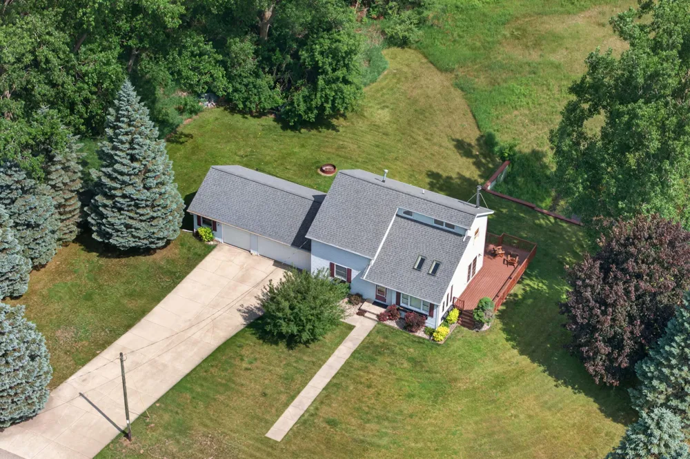 11520 Lookout Ridge Canadian Lakes, MI 49346
