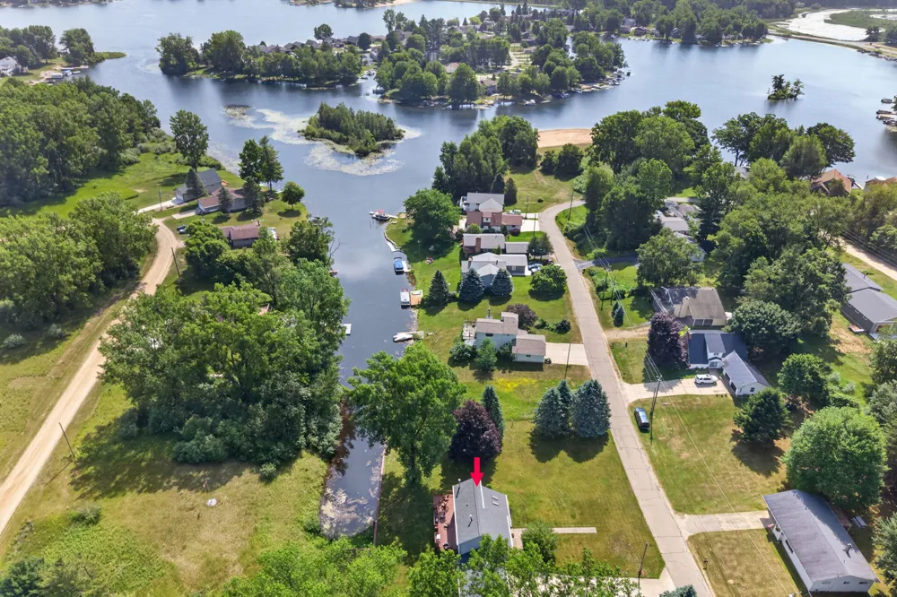 11520 Lookout Ridge Canadian Lakes, MI 49346