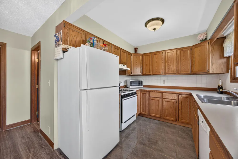 11520 Lookout Ridge Canadian Lakes, MI 49346