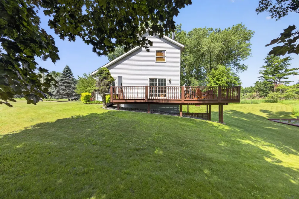 11520 Lookout Ridge Canadian Lakes, MI 49346