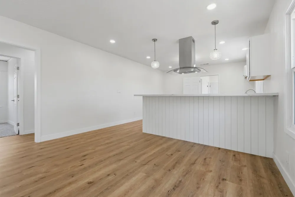 35 S Howland Street Porterville, CA 93257