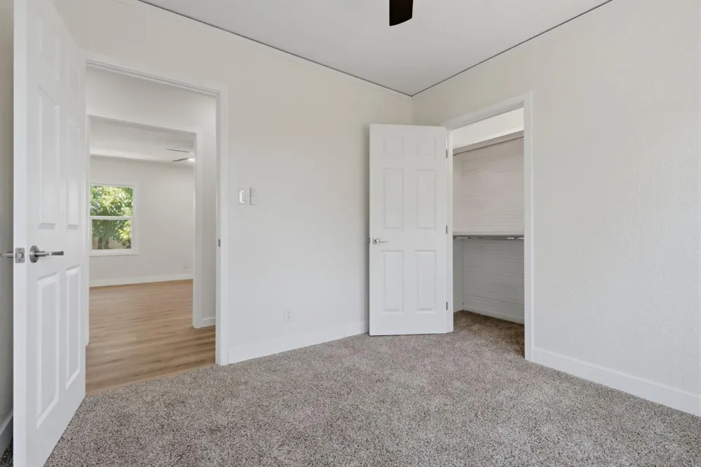 35 S Howland Street Porterville, CA 93257