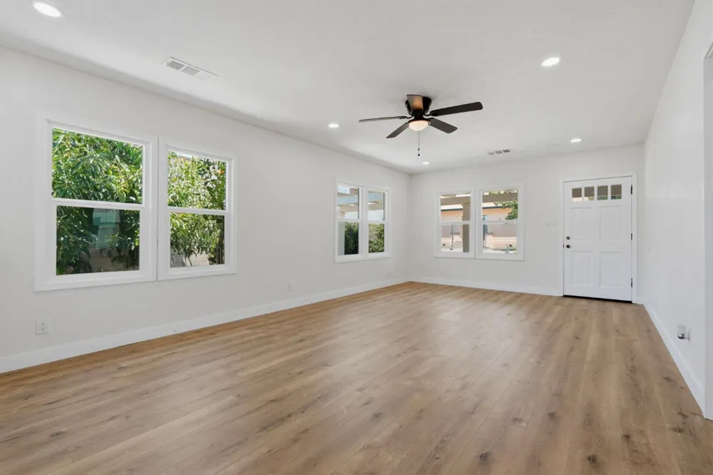 35 S Howland Street Porterville, CA 93257