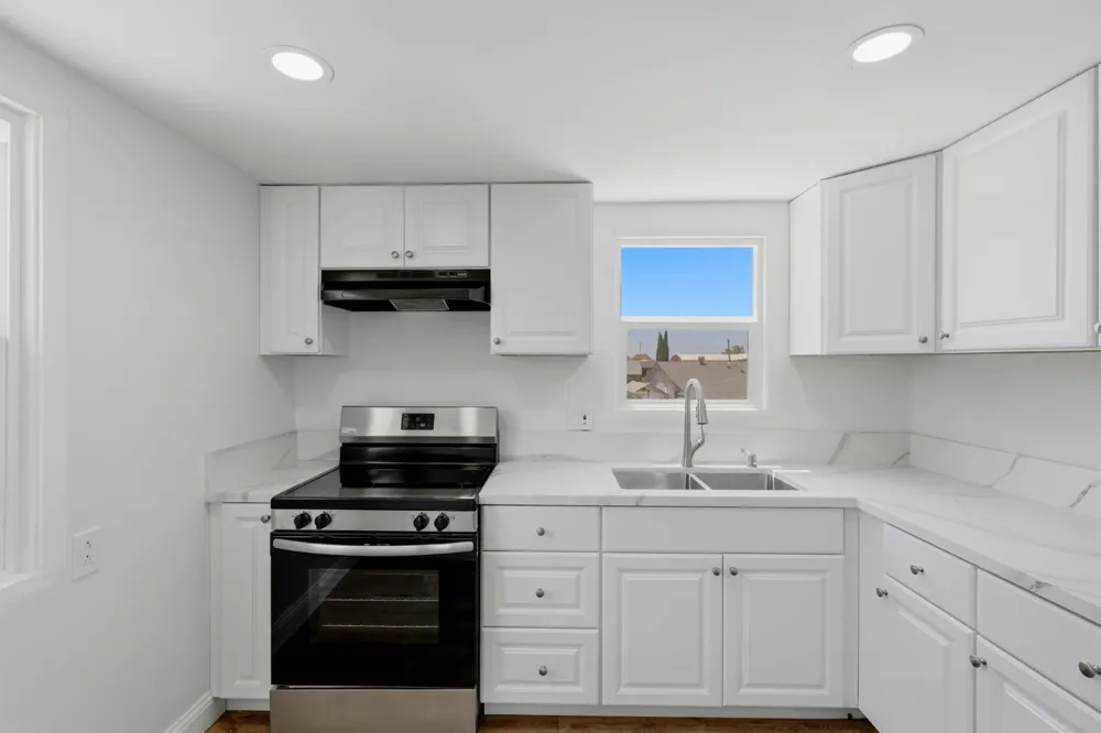 35 S Howland Street Porterville, CA 93257