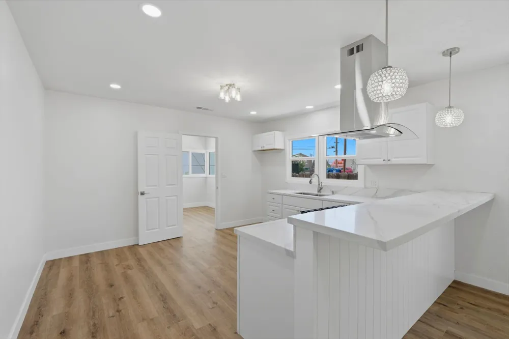 35 S Howland Street Porterville, CA 93257