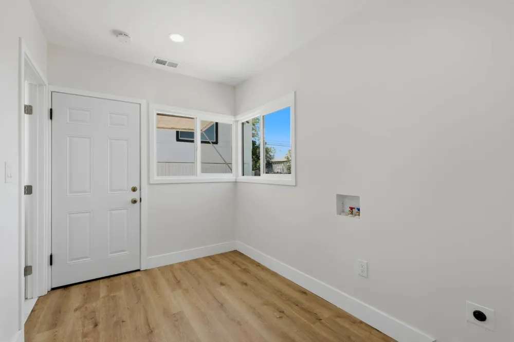 35 S Howland Street Porterville, CA 93257