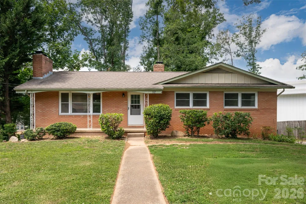 52 Blake Drive Arden, NC 28704