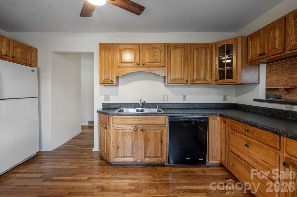 52 Blake Drive Arden, NC 28704