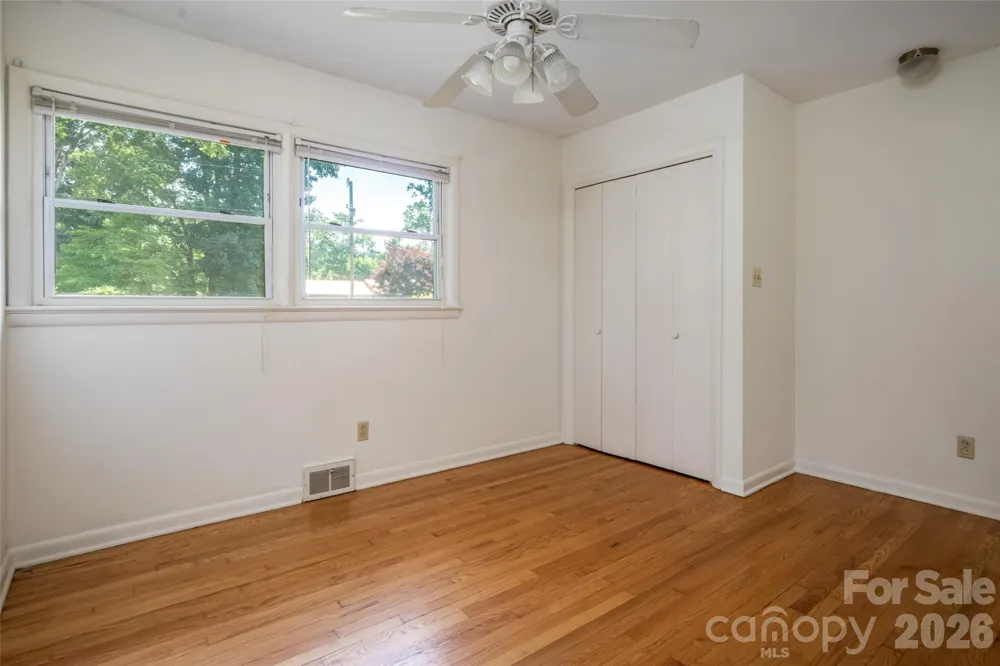 52 Blake Drive Arden, NC 28704