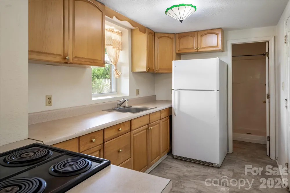 52 Blake Drive Arden, NC 28704
