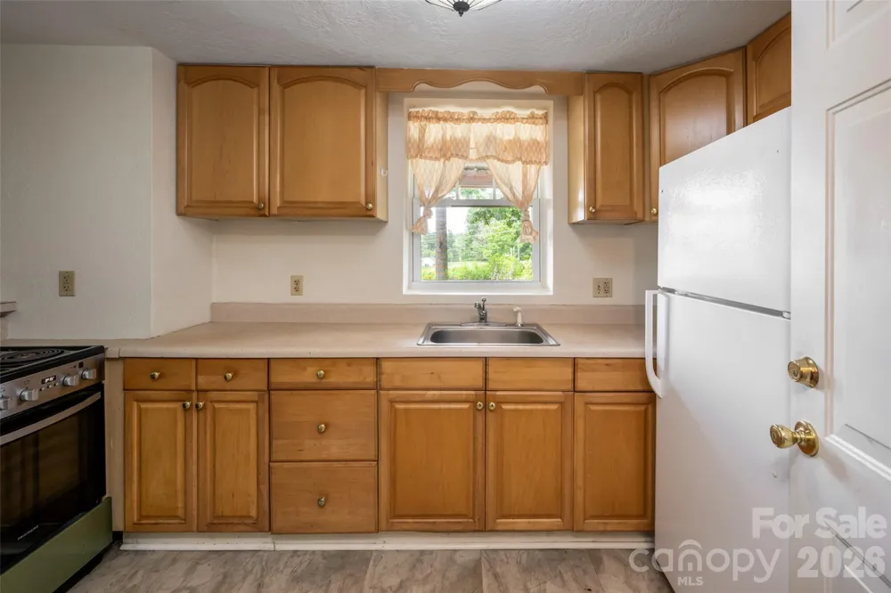 52 Blake Drive Arden, NC 28704