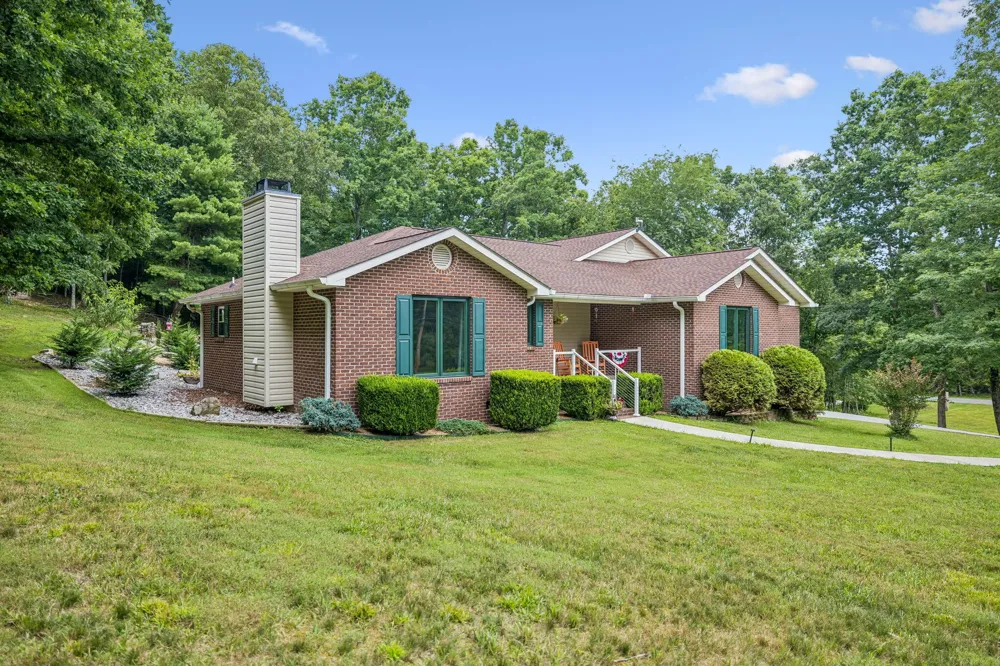 290 Goodstock Road Crossville, TN 38555