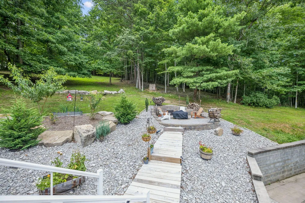 290 Goodstock Road Crossville, TN 38555