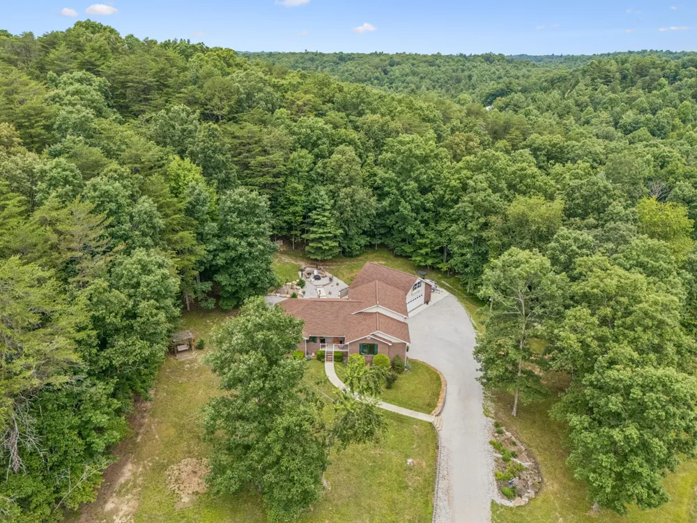 290 Goodstock Road Crossville, TN 38555