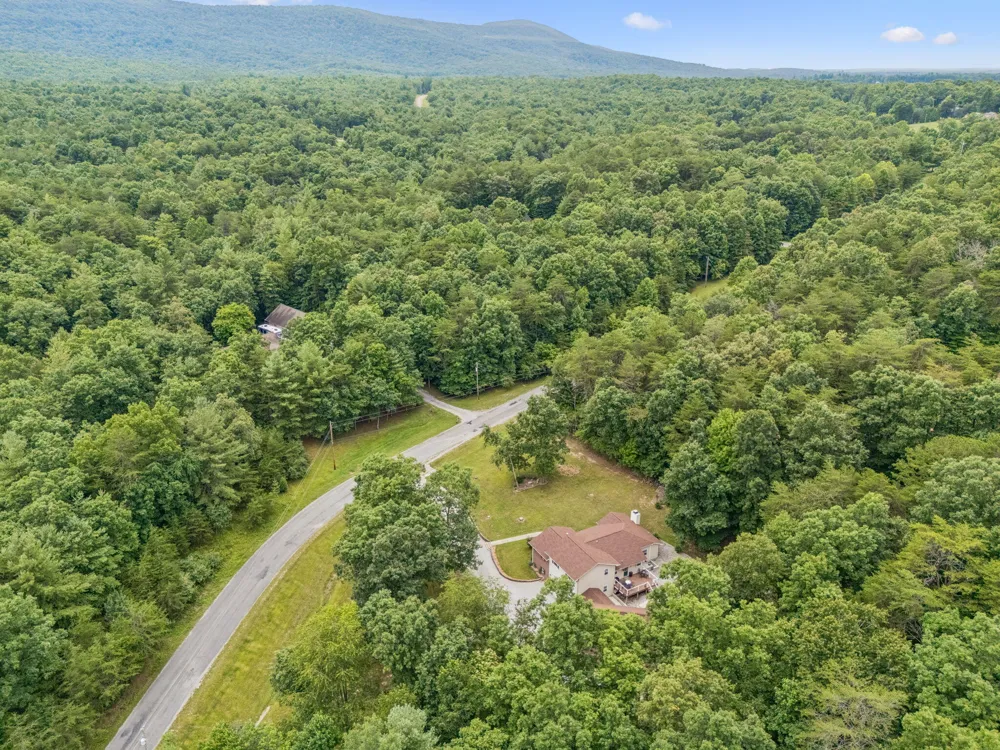 290 Goodstock Road Crossville, TN 38555
