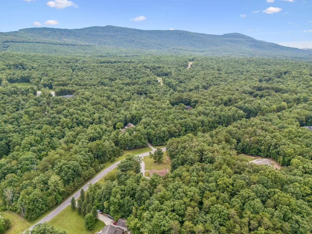 290 Goodstock Road Crossville, TN 38555