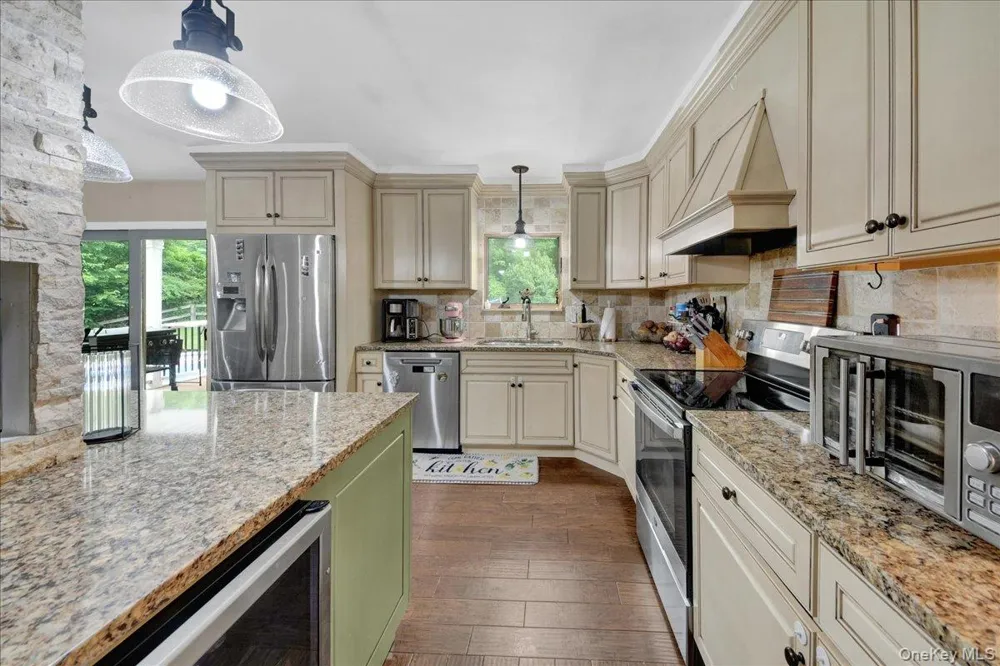 19 Saint Michaels Terrace Carmel, NY 10512