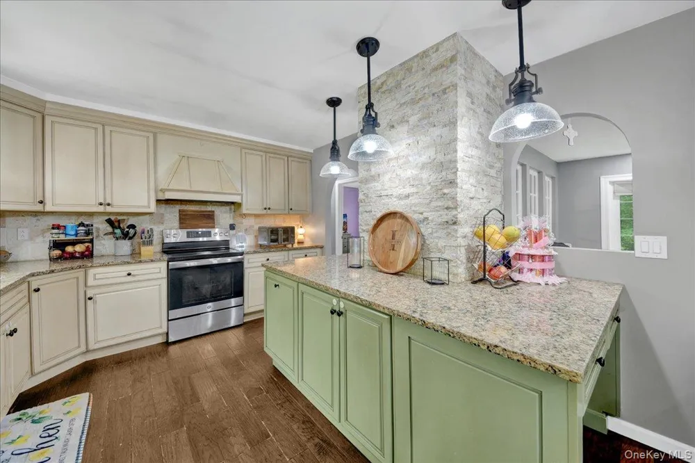 19 Saint Michaels Terrace Carmel, NY 10512