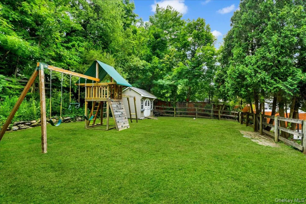 19 Saint Michaels Terrace Carmel, NY 10512