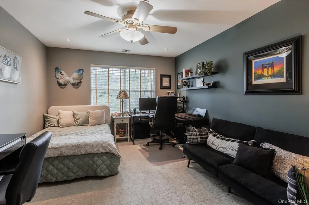 84 Kate Circle Middle Island, NY 11953