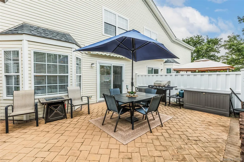 84 Kate Circle Middle Island, NY 11953