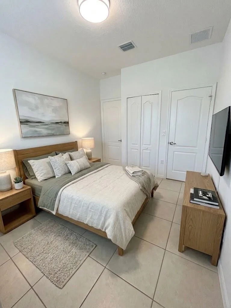 16307 NW 91st Avenue Miami Lakes, FL 33018
