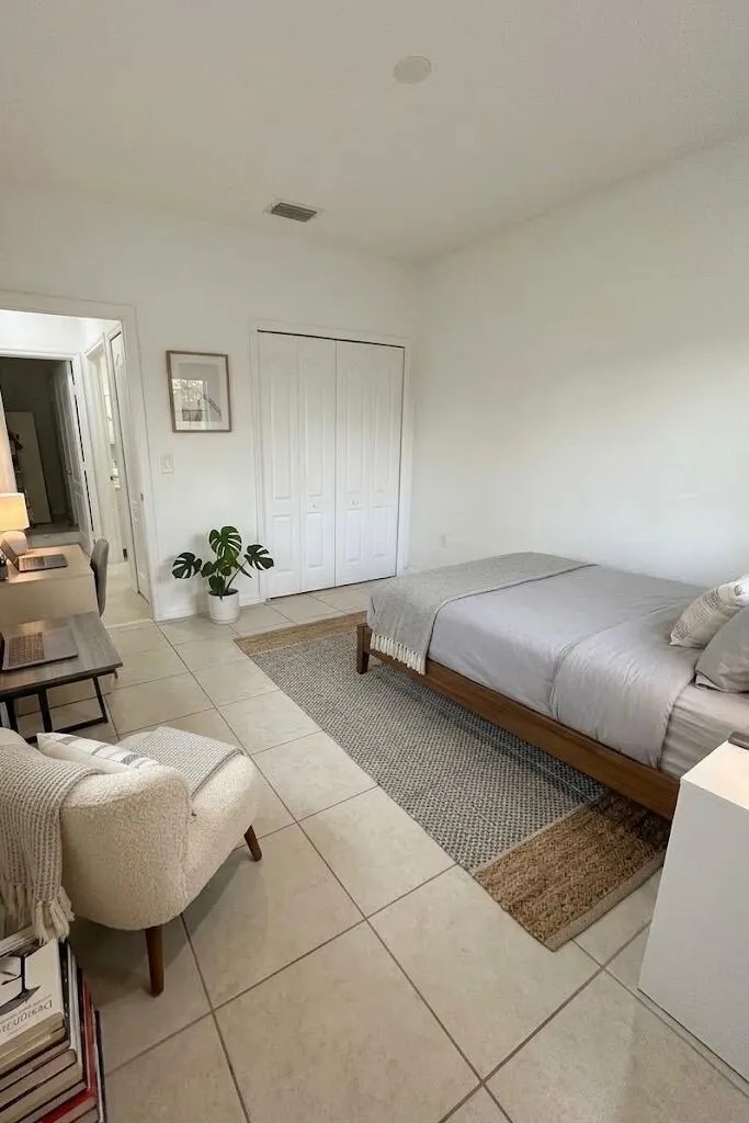 16307 NW 91st Avenue Miami Lakes, FL 33018