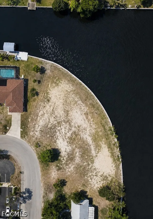 SE 15th Place Cape Coral, FL 33990