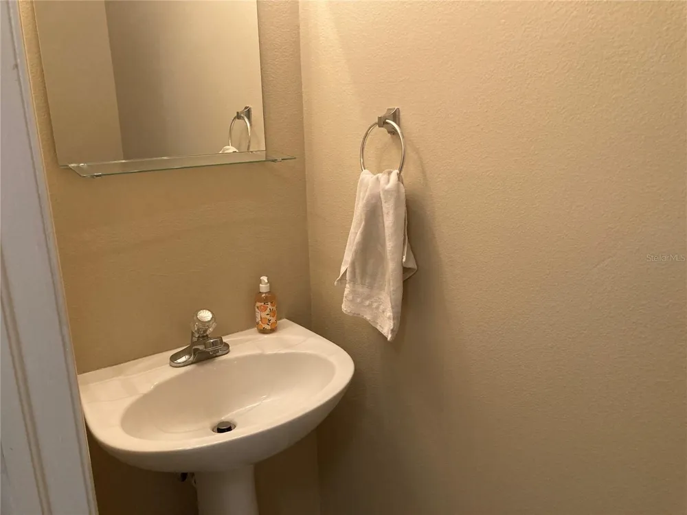 2533 HARN BOULEVARD #2 Clearwater, FL 33764
