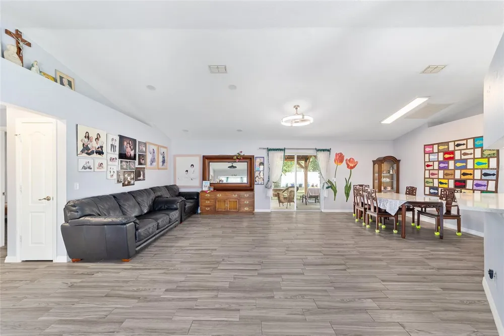 6880 SE 103RD PLACE Belleview, FL 34420