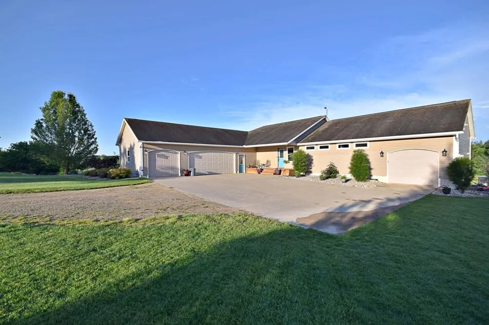 18281 Tustin Road Burdell Township, MI 49688