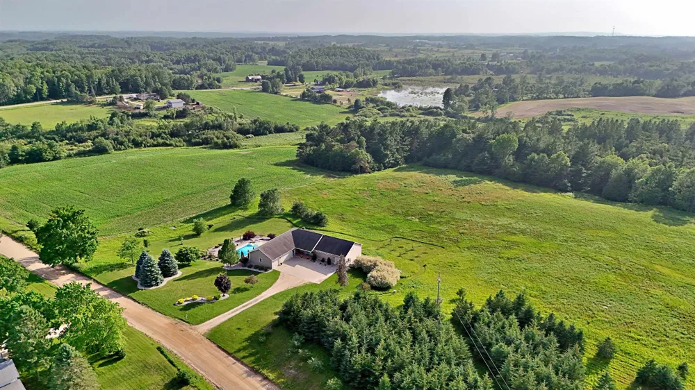 18281 Tustin Road Burdell Township, MI 49688