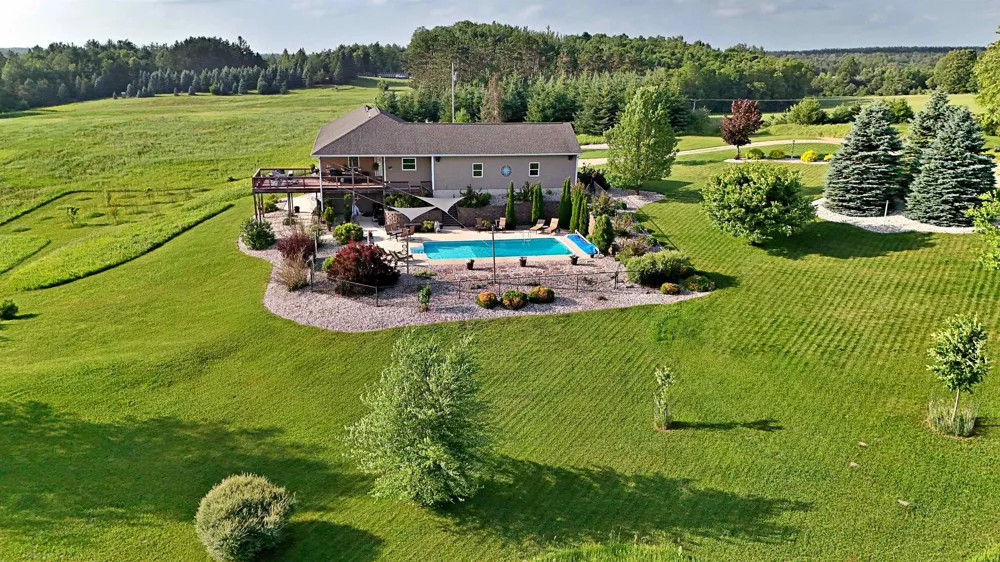 18281 Tustin Road Burdell Township, MI 49688