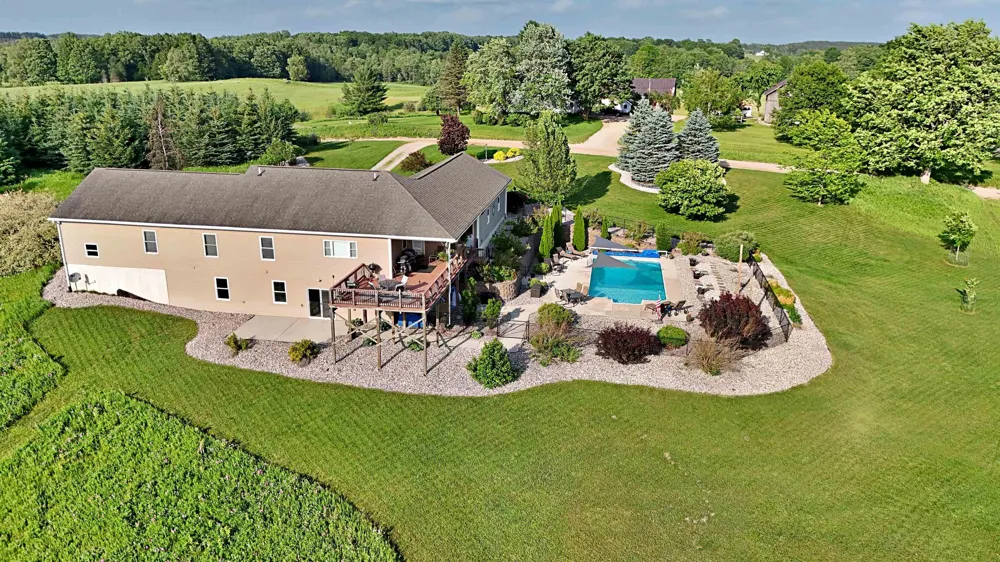18281 Tustin Road Burdell Township, MI 49688