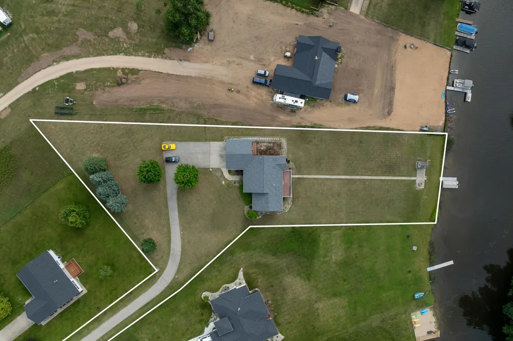 1081 Bundy Drive Broomfield Township, MI 48893