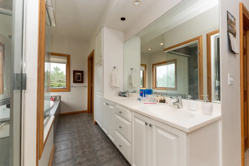 1081 Bundy Drive Broomfield Township, MI 48893