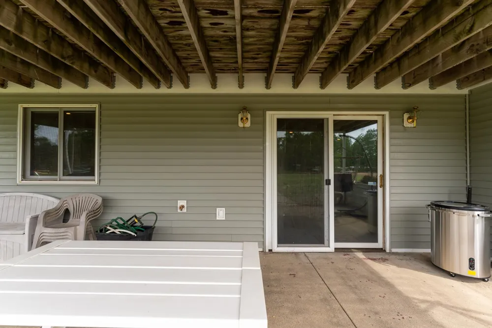 1081 Bundy Drive Broomfield Township, MI 48893