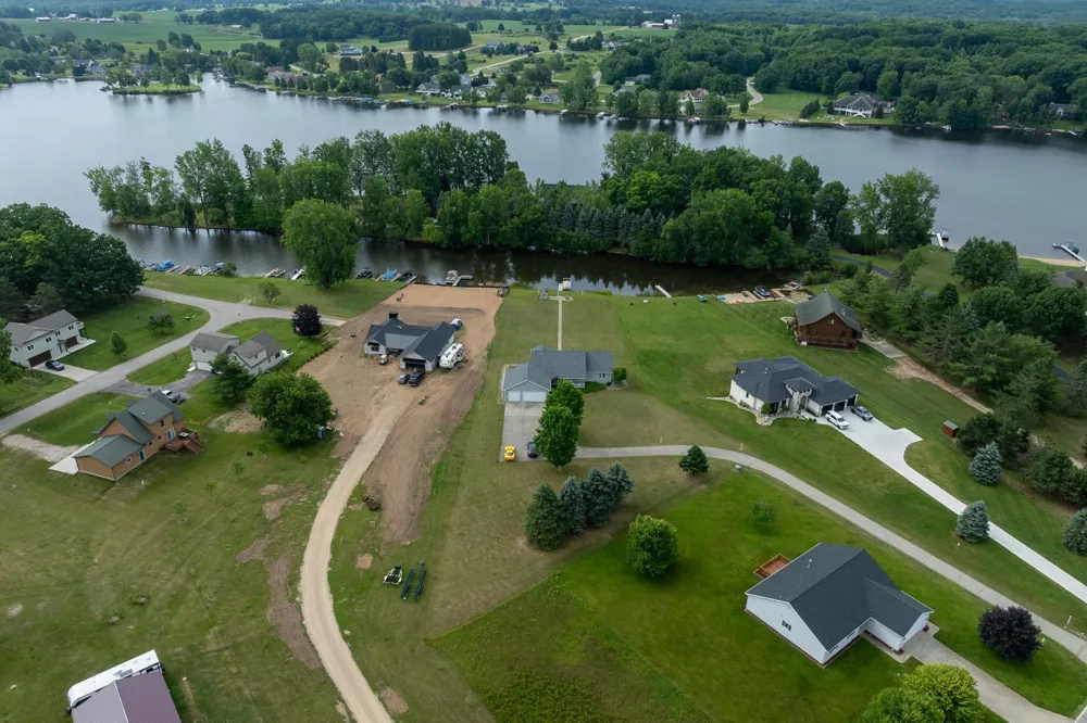 1081 Bundy Drive Broomfield Township, MI 48893