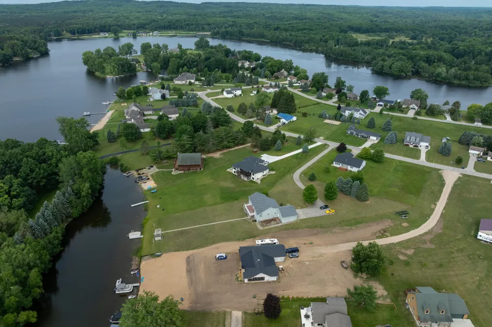 1081 Bundy Drive Broomfield Township, MI 48893