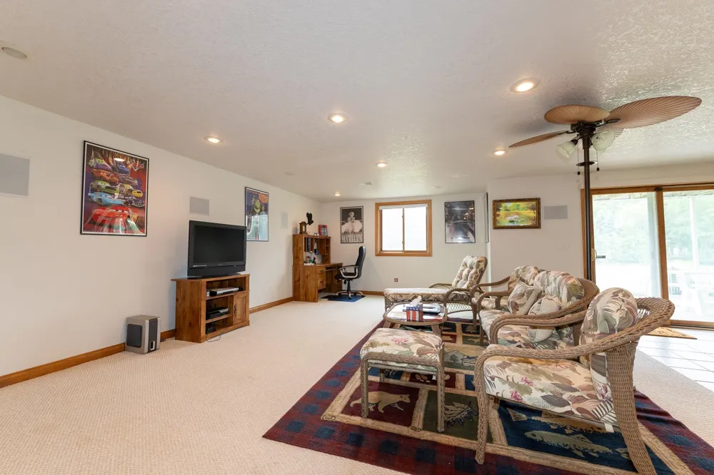 1081 Bundy Drive Broomfield Township, MI 48893